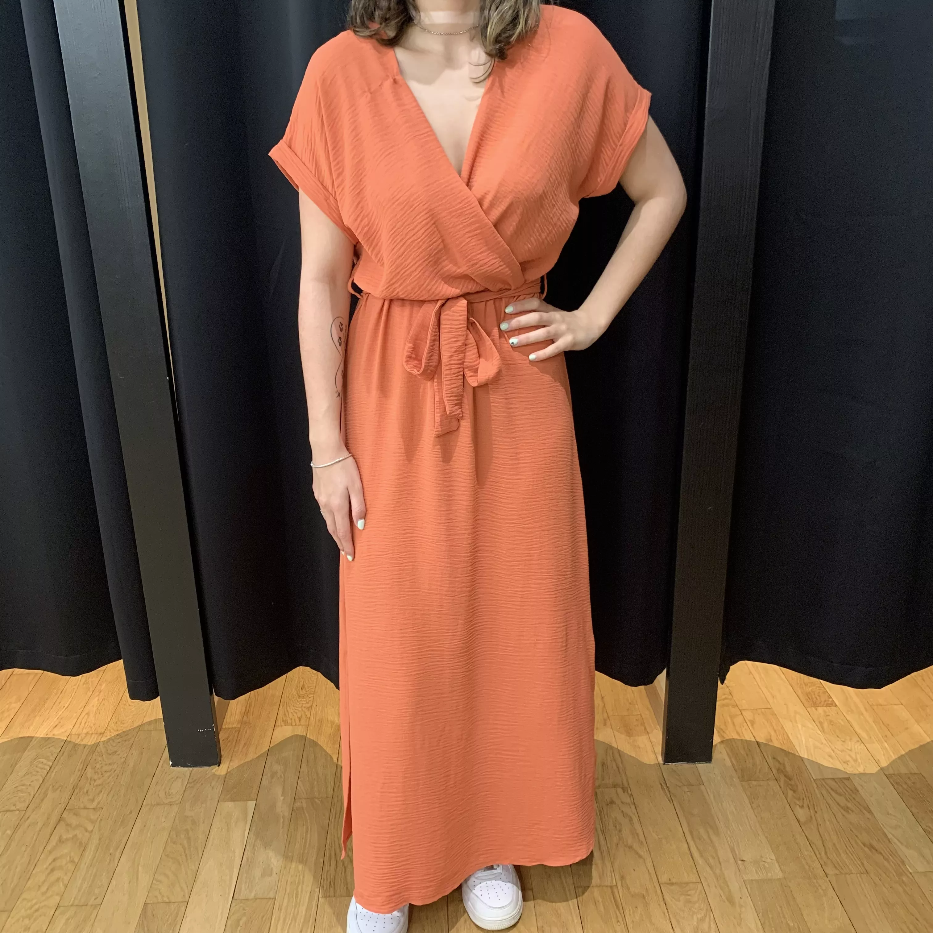 ROBE LONGUE MANCHES COURTES DEELUXE